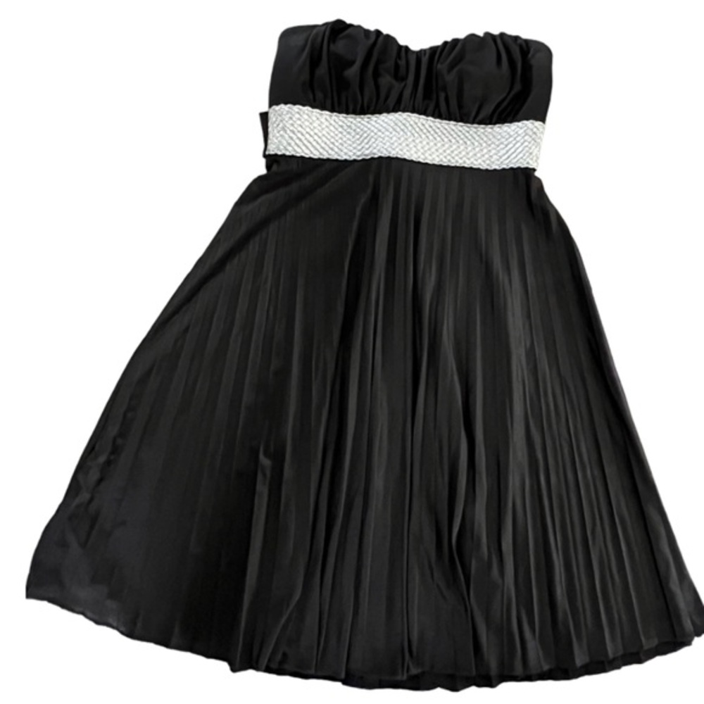 Miss Bison LBD Little Black Dress